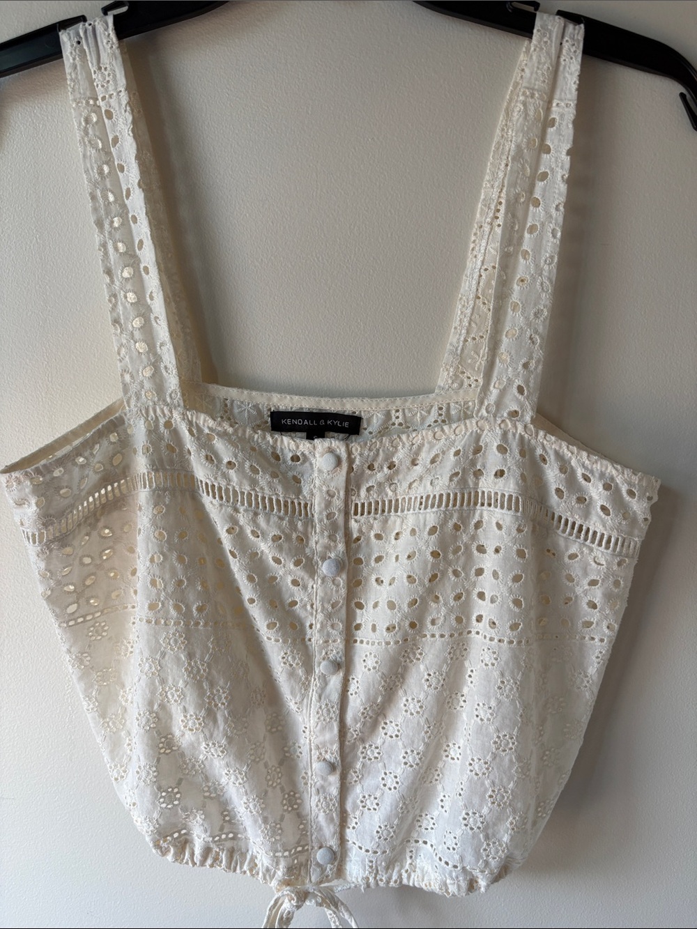Kendall & Kylie Cream Eyelet Button-Front Cropped Camisole